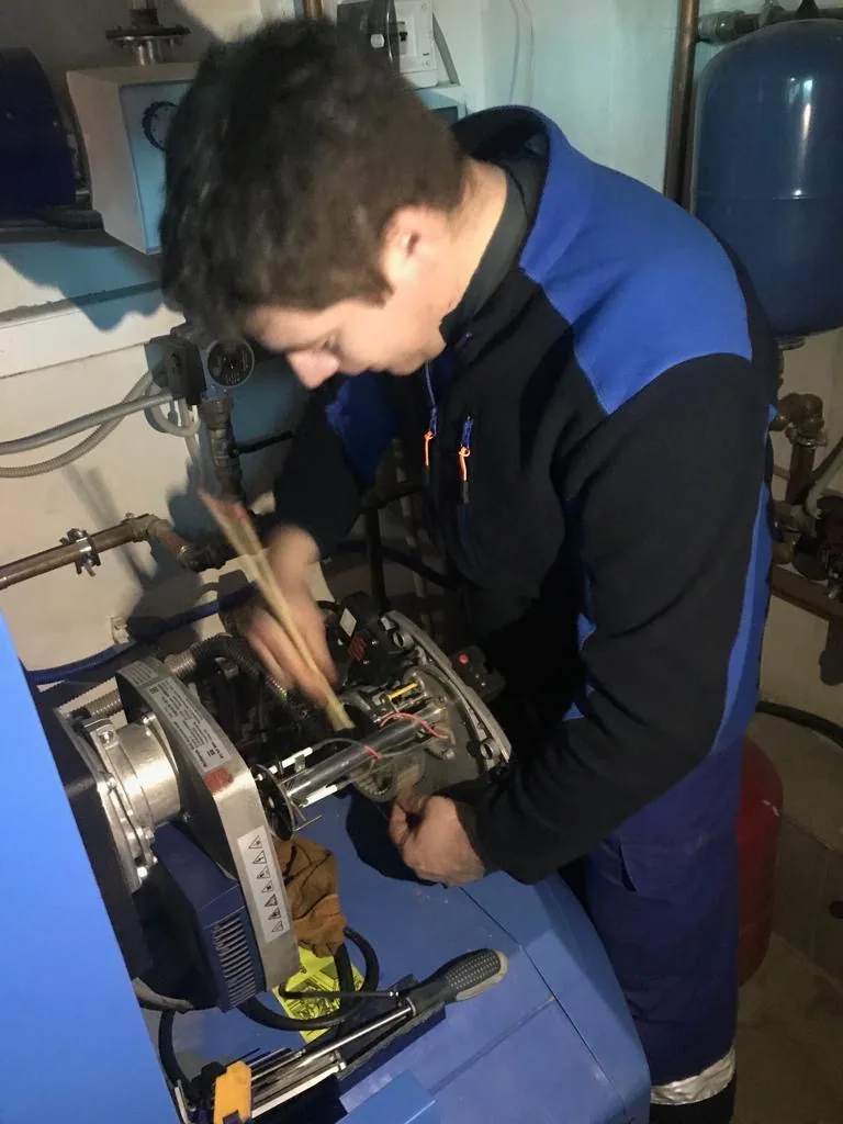 Трудовые будни — Наши специалисты в работе — миниатюра 8